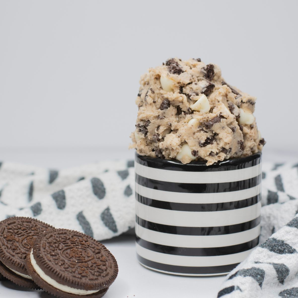 Edible Oreo Cookie Dough
