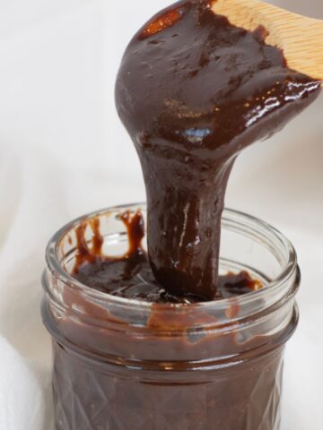 Homemade hot fudge